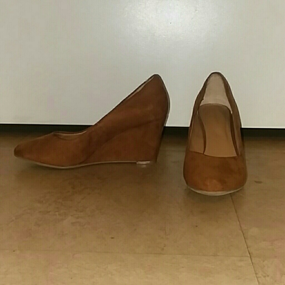 Brown heels// never worn